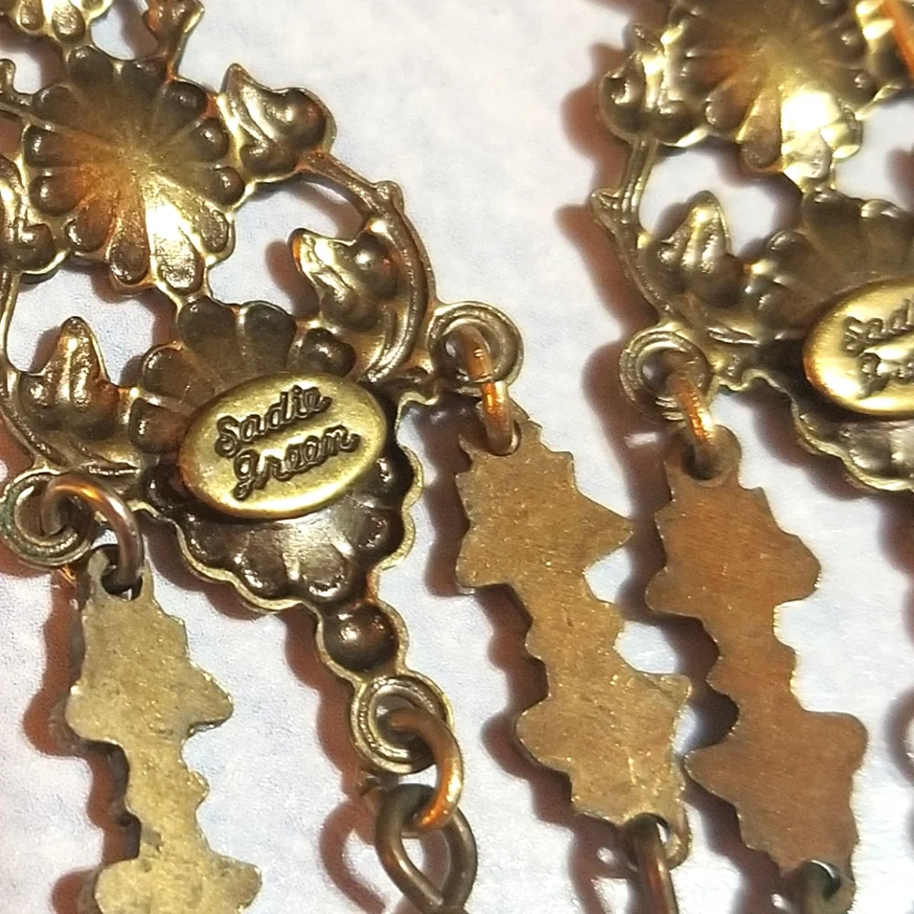 Vintage Sadie Green Shoulder Brusher Earrings
